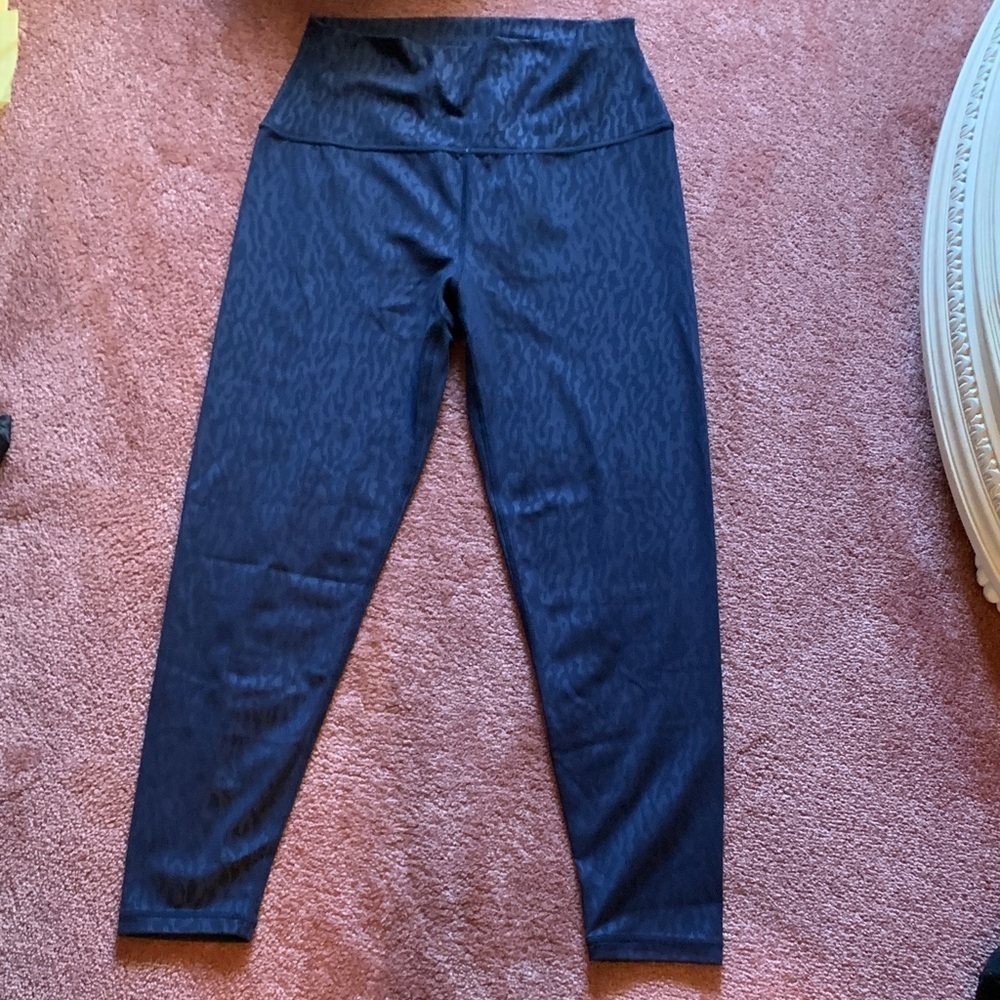 Sweaty Betty All Day Moisture Wicking Animal print Patterned Leggings Dark Blue